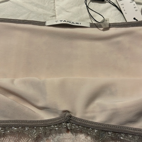 🌸 TAHARI Romantic Dress 💗 ☀️ - Picture 11 of 13